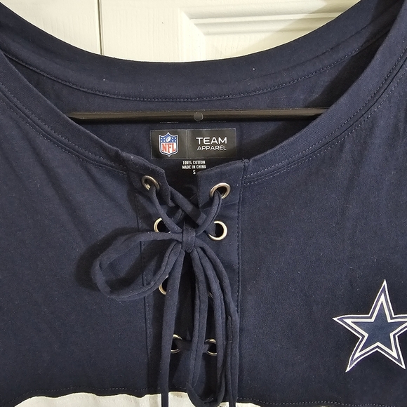 Dallas Cowboys NWT Laced Long Sleeve‎ Colorblock Tshirt Sports Football Athletic - Picture 3 of 7